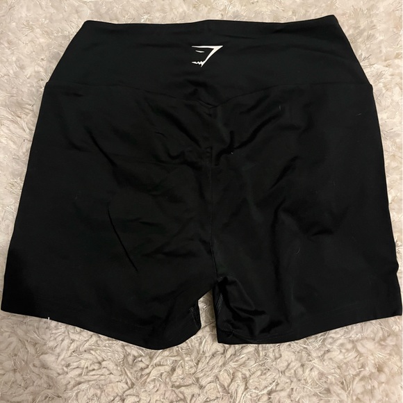 Gymshark Training Shorts - Picture 2 of 3